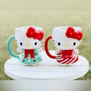 2 hello kitty mugs new holidays